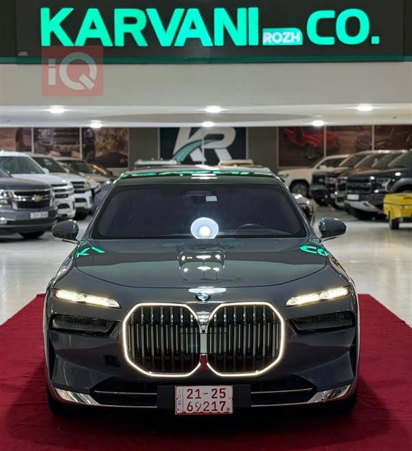 بي ام دبليو الفئة 7 2025 للبيع في العراق - السليمانية